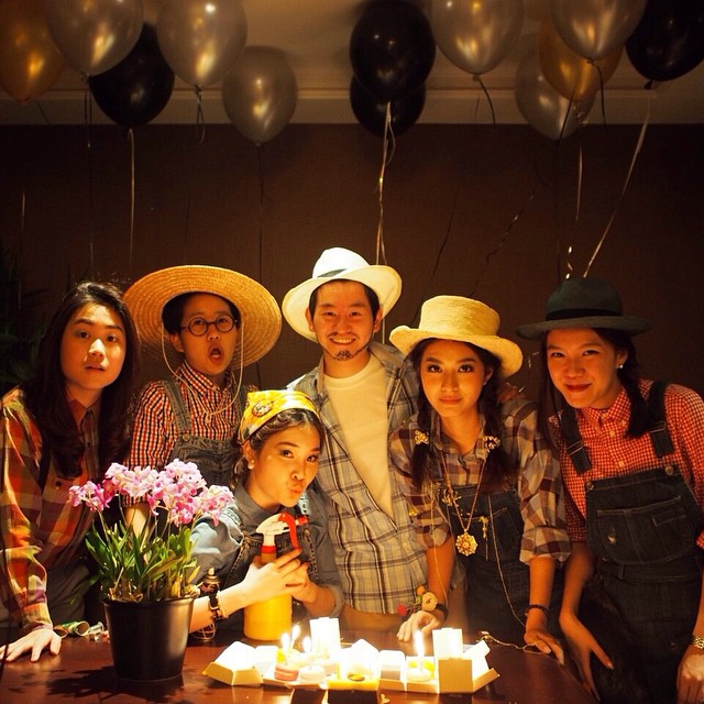 มิว นิษฐา กับปาร์ตี้วันเกิดคอนเซปต์ชาวสวน