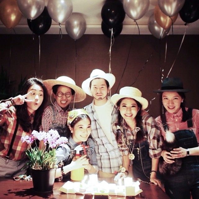 มิว นิษฐา กับปาร์ตี้วันเกิดคอนเซปต์ชาวสวน