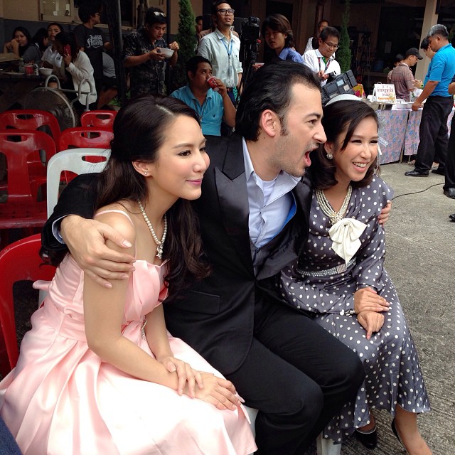 คือหัตถาครองพิภพ