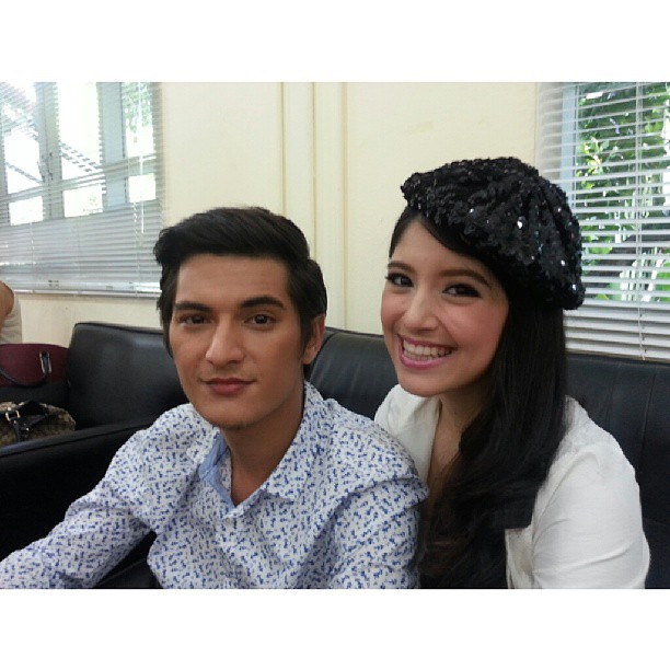 คือหัตถาครองพิภพ