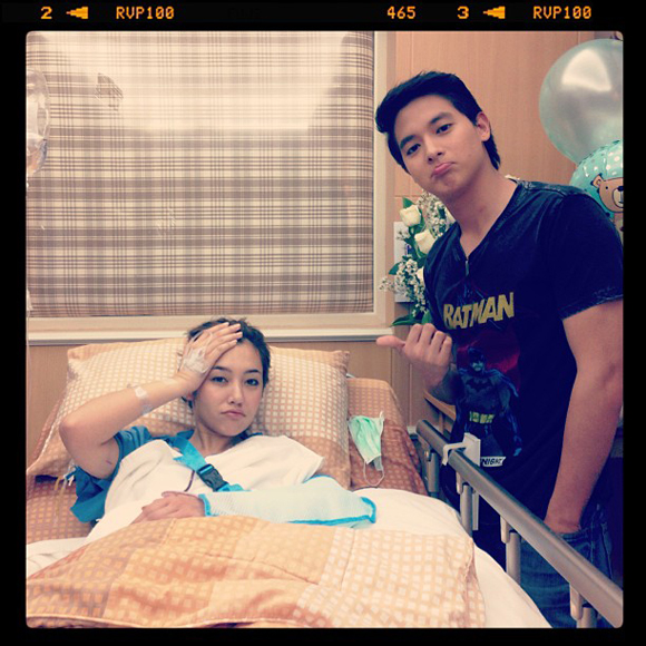 เจมส์ เบลล่า 