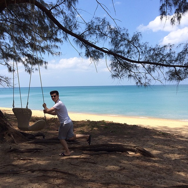 จอห์น วิญญู ควงภรรยาสาว แพร ชุติมา เที่ยวทะเล