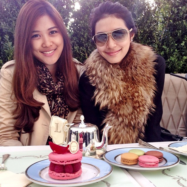 มิว นิษฐา เที่ยวสเปน ฝรั่งเศส กับครอบครัว