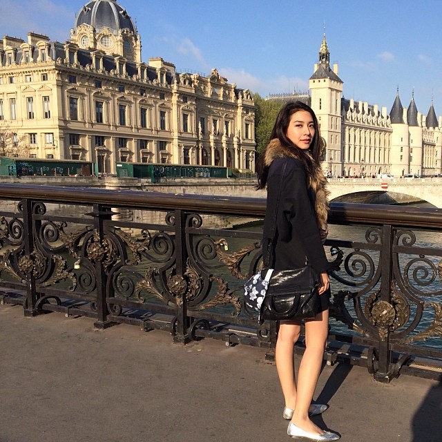 มิว นิษฐา เที่ยวสเปน ฝรั่งเศส กับครอบครัว