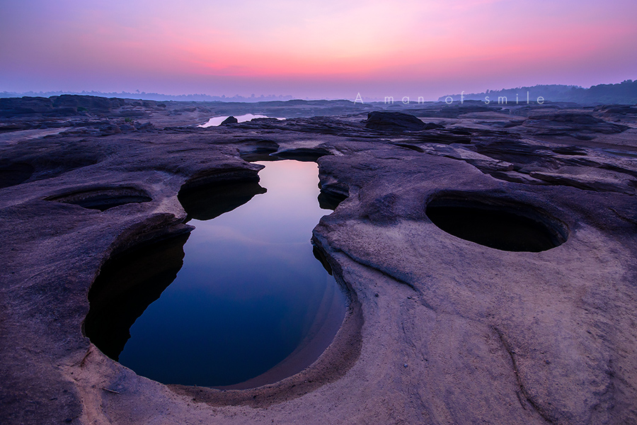 สามพันโบก