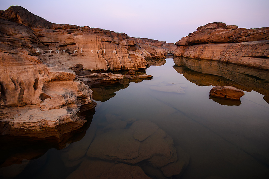 สามพันโบก
