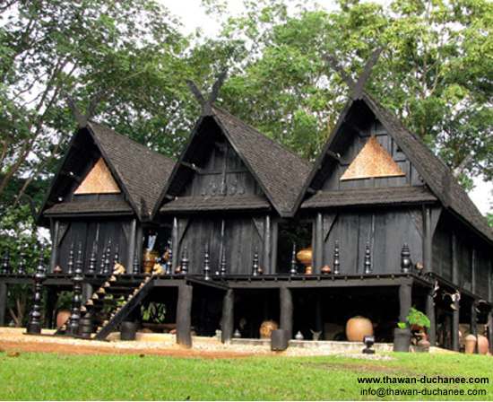 พิพิธภัณฑ์บ้านดำ 