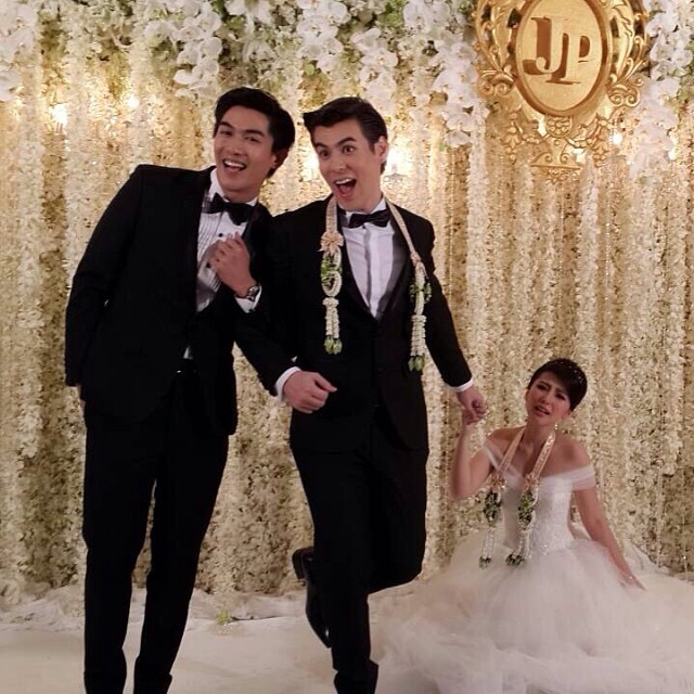 จอห์น วิญญู ฉลองแต่งงาน