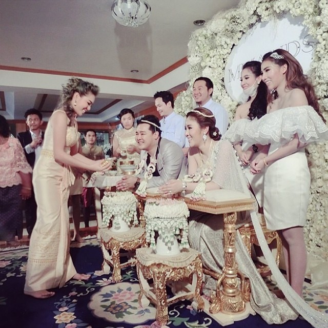 งานแต่ง แมลงเมี่ยง