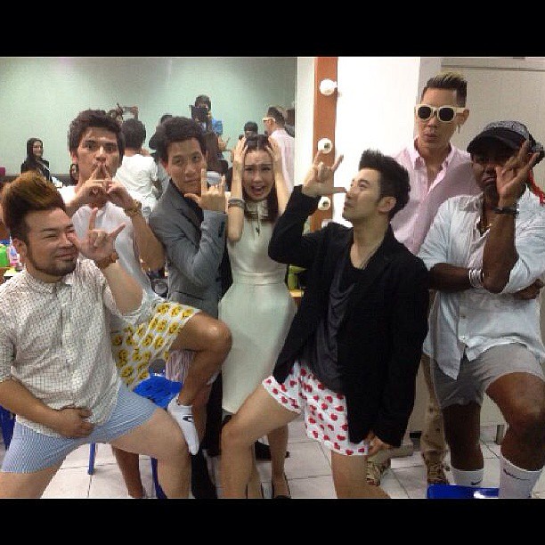 หนุ่ม กรรชัย โพสต์รูปใส่กางเกงบ็อกเซอร์ถ่ายรูปกกับ นุ้ย สุจิรา