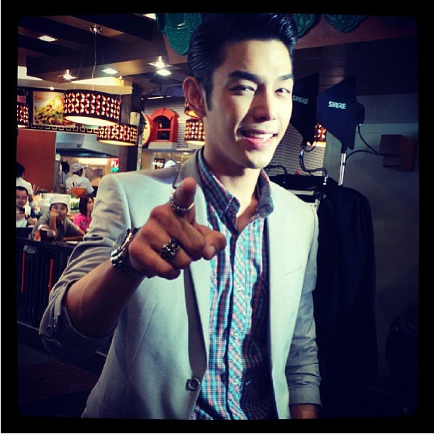 อาร์ต พศุตม์ บานแย้ม