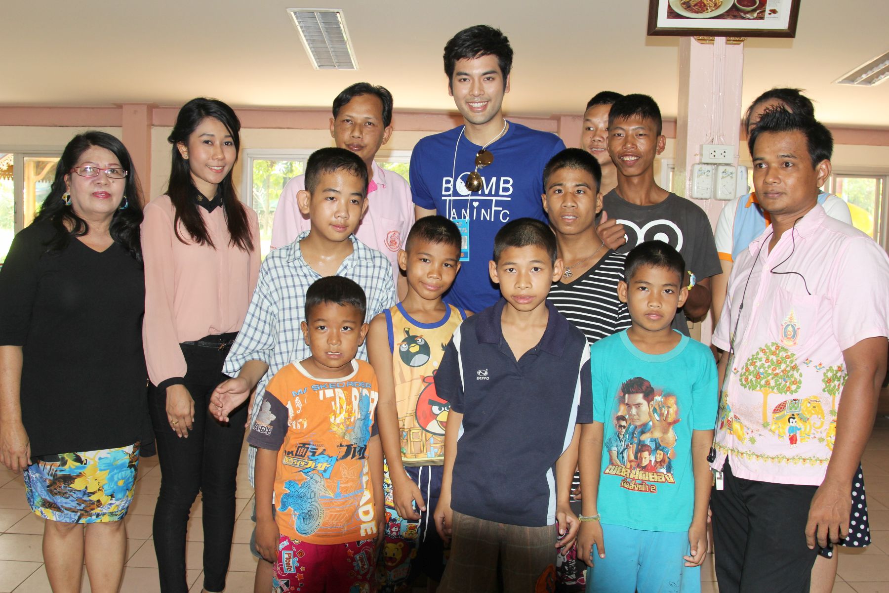 บอม ธนิน จัดมีตติ้งร่วมกับแฟนคลับ แฮปปี้กันถ้วนหน้า