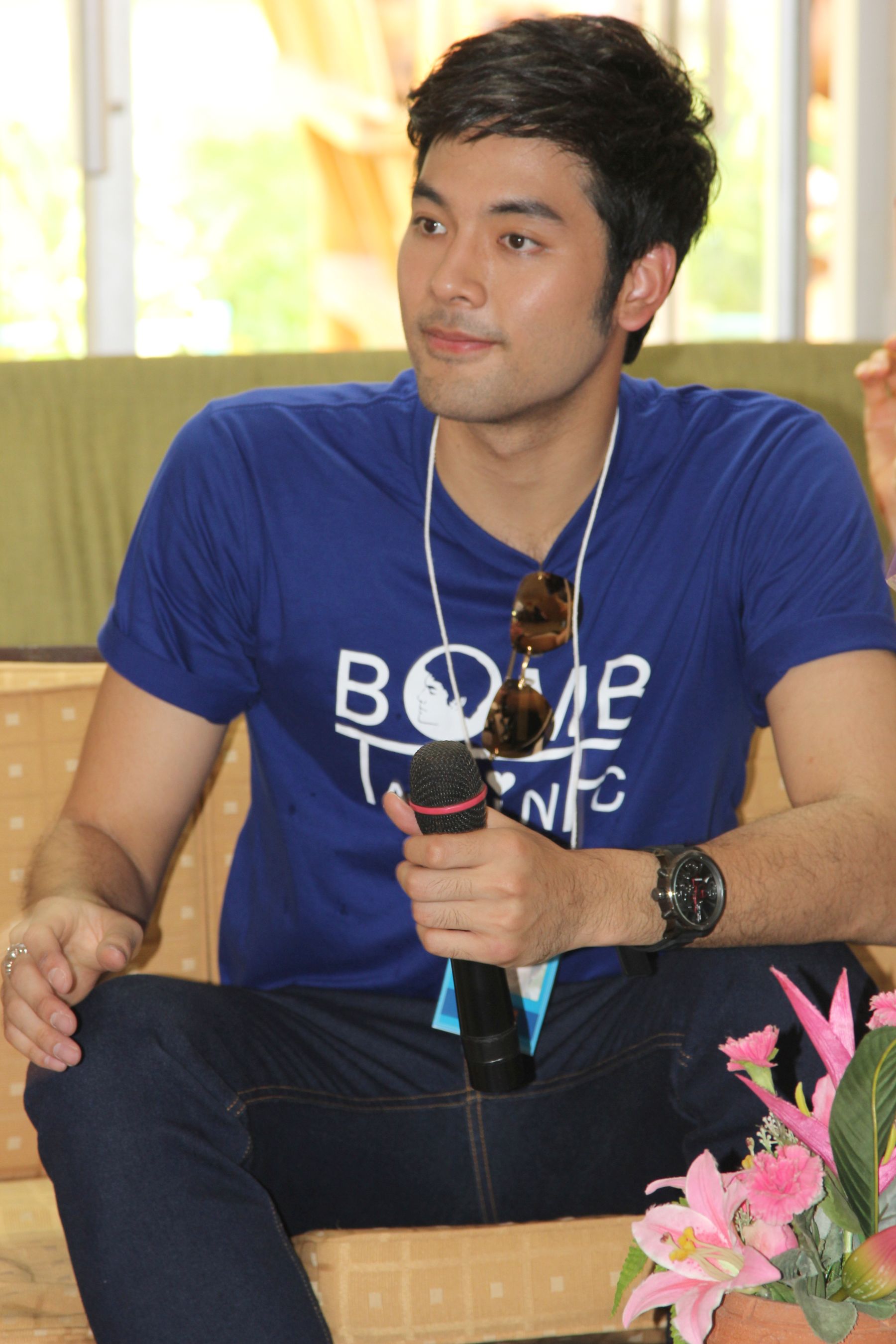 บอม ธนิน จัดมีตติ้งร่วมกับแฟนคลับ แฮปปี้กันถ้วนหน้า