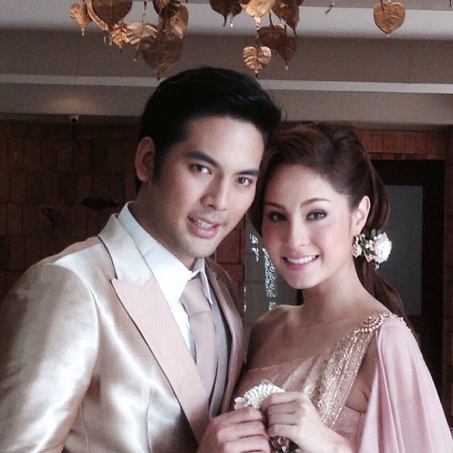 บอม ธนิน ขวัญ อุษามณี ควงคู่ถ่ายแบบชุดแต่งงานแบบไทย