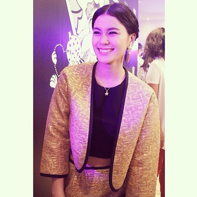 มัดหมี่ พิมดาว พานิชสมัย
