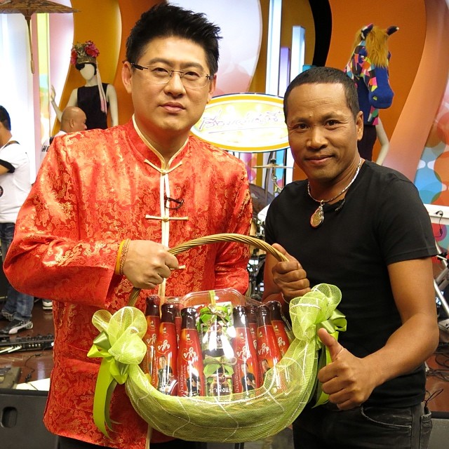 ดาราร่วมอวยพรตรุษจีน 2557