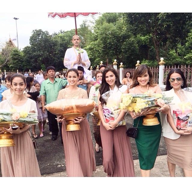 ไรอัน เจทท์ บวชแล้ว ได้ฉายา กิตติวณฺโณ แอริณ วิกกี้ ร่วมงาน