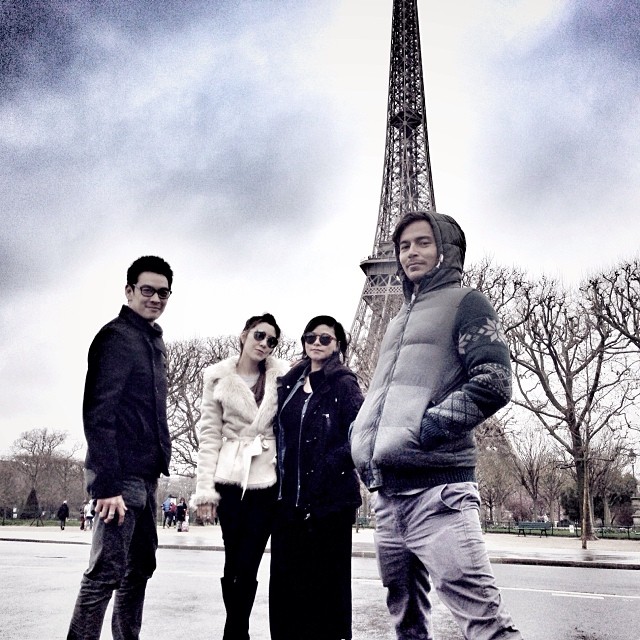 ชาคริต วุ้นเส้น เรย์ แหม่ม ร่วมก๊วนตะลุยเที่ยวปารีส