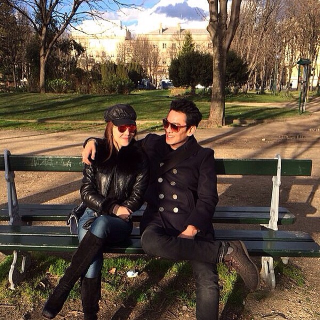 ชาคริต วุ้นเส้น เรย์ แหม่ม ร่วมก๊วนตะลุยเที่ยวปารีส