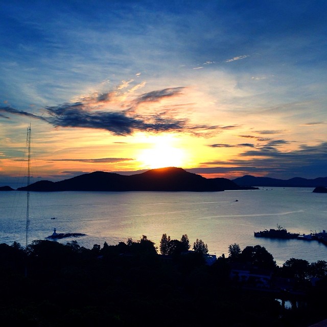 แวนเนส F4 แชร์ภาพสุดหวานกับภรรยา ระหว่างผักผ่อนที่ภูเก็ต