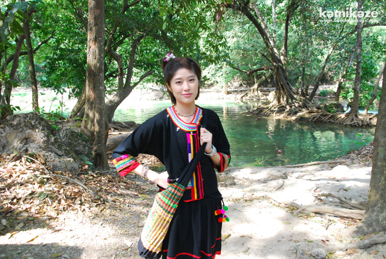 แก้วกลางดง