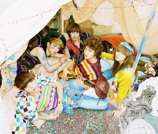 Korean Big Five in Bangkok Shinee