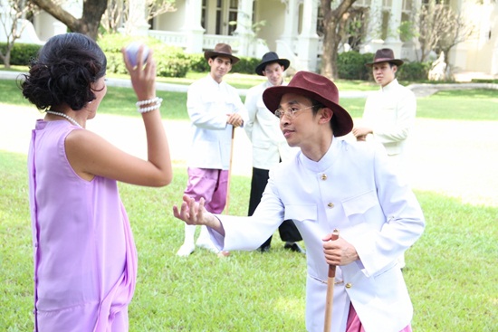 โทนี่ผี MV เพลง เพราะว่ารักเธอ