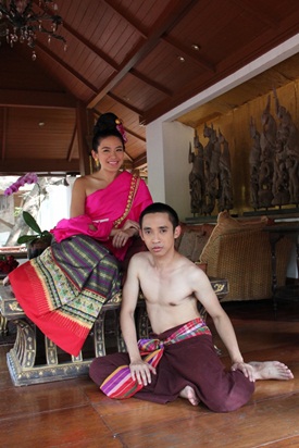 โทนี่ผี MV เพลง เพราะว่ารักเธอ