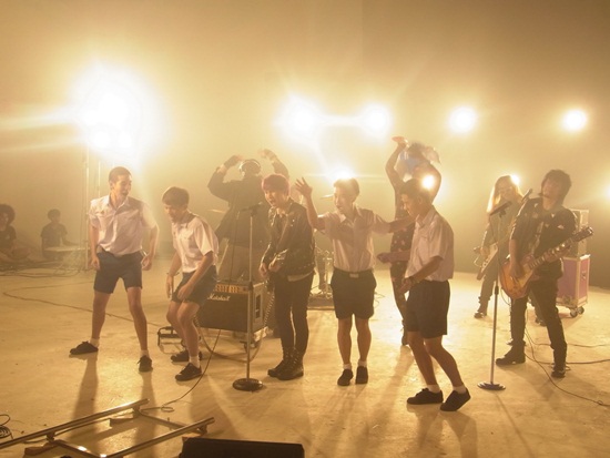 Paradox  MV เพลง ไม่มีเธอ (กล่องดวงใจ)