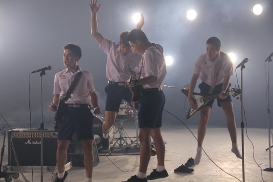 Paradox  MV เพลง ไม่มีเธอ (กล่องดวงใจ)