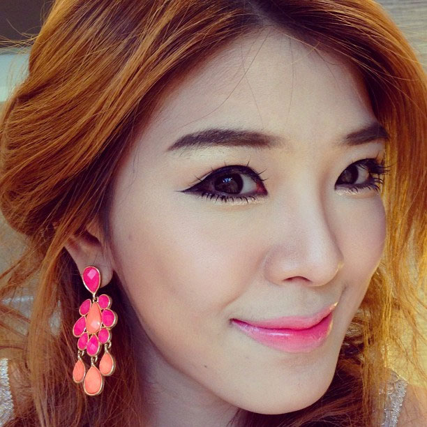 ดาราปากสวย