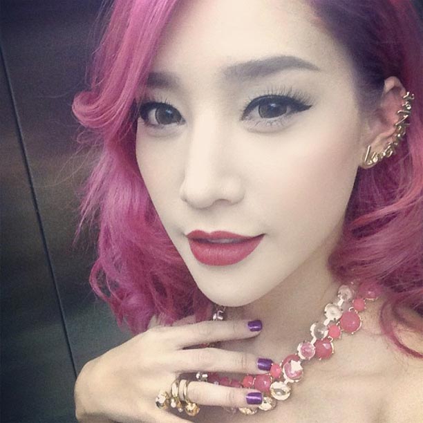 ผมสีชมพู