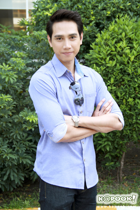บิ๊กเอ็ม ลิขิต ควง แจม  ปาณิชดา นำทีมบวงสรวงละครจับกัง