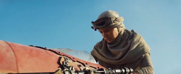 ตัวอย่างแรก Star Wars : The Force Awakens 