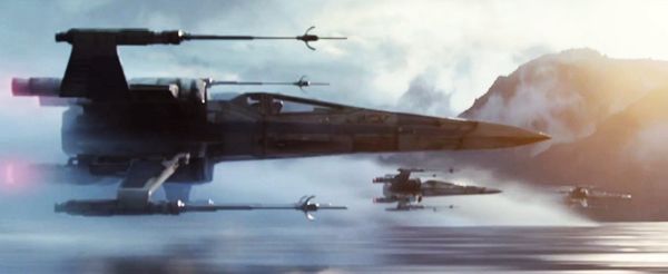 ตัวอย่างแรก Star Wars : The Force Awakens 