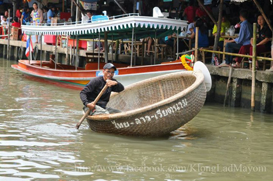 ตลาดน้ำคลองลัดมะยม