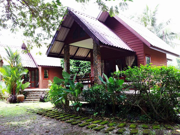 ที่พักริมน้ำ