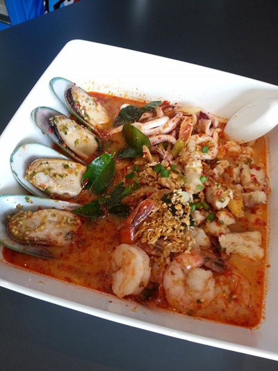 อั๊ยย่ะก๋วยเตี๋ยวซีฟู้ด