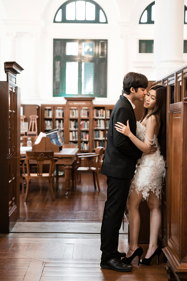 ห้องสมุดเนียลสัน เฮส์ (Neilson Hays Library)