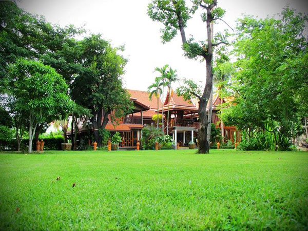 wedding garden