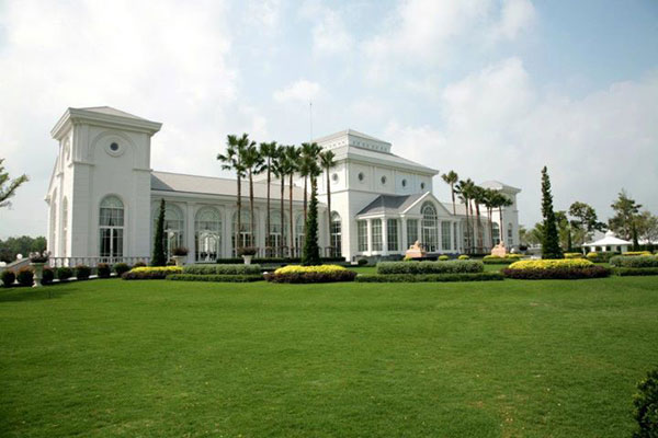 wedding garden