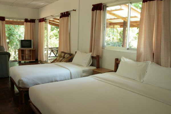 ที่พักริมน้ำ