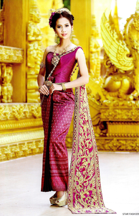 ชุดไทยแต่งงานประยุกต์