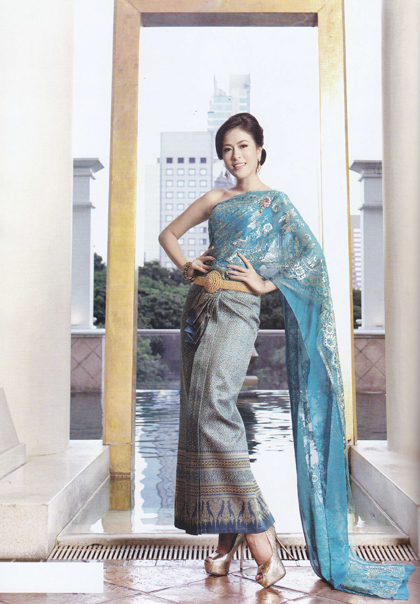 ชุดแต่งงานแบบไทย