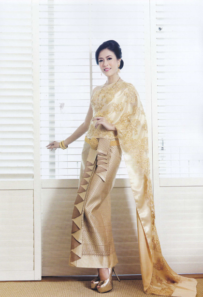 ชุดแต่งงานแบบไทย