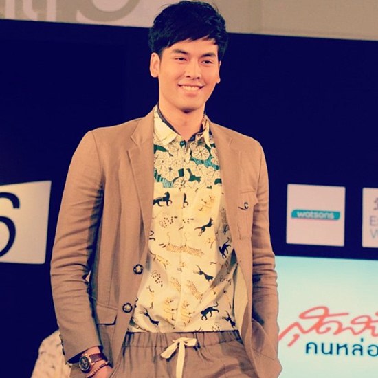 บอม ธนิน ประวัติ