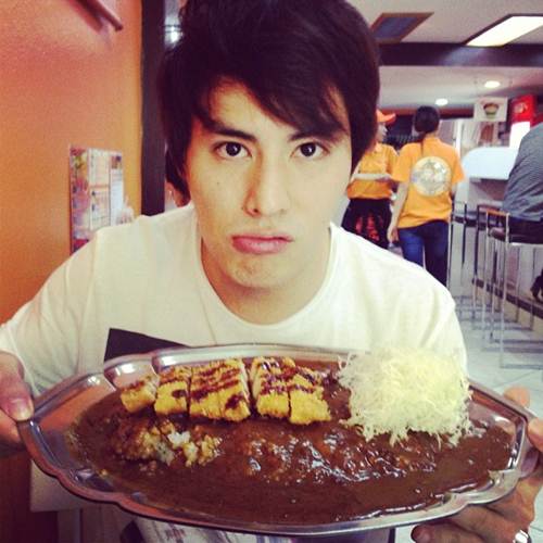 นาวิน ต้าร์