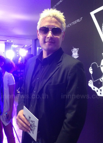 ไมค์ กิ่งโพยม 