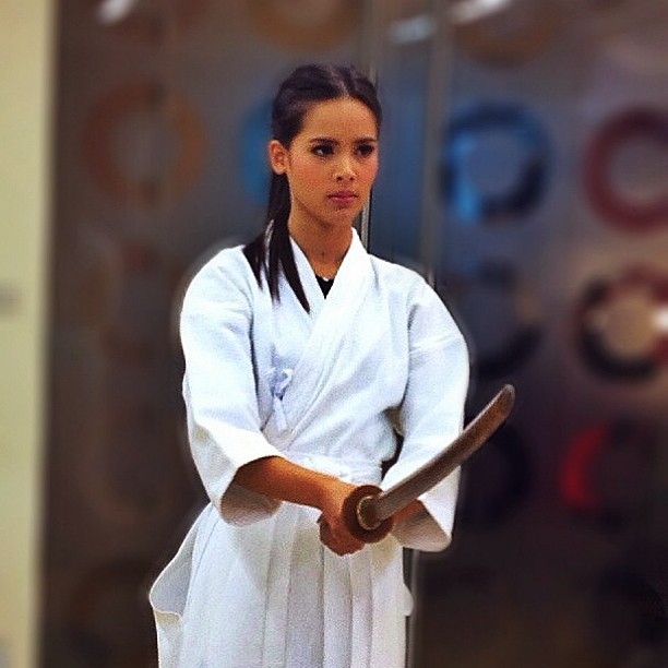 ญาญ่า ซ้อมเคนโด้กับ ณเดชน์ มาริโอ้ ในละคร รอยฝันตะวันเดือด