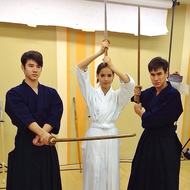 ญาญ่า ซ้อมเคนโด้กับ ณเดชน์ มาริโอ้ ในละคร รอยฝันตะวันเดือด